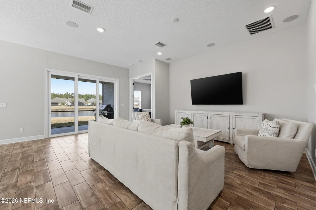 Photo of 232 UNION HILL Drive