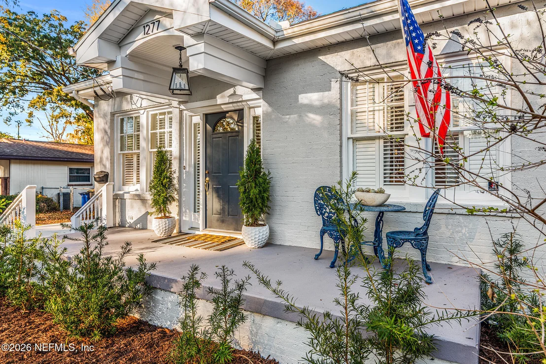 Photo of 1277 TALBOT Avenue