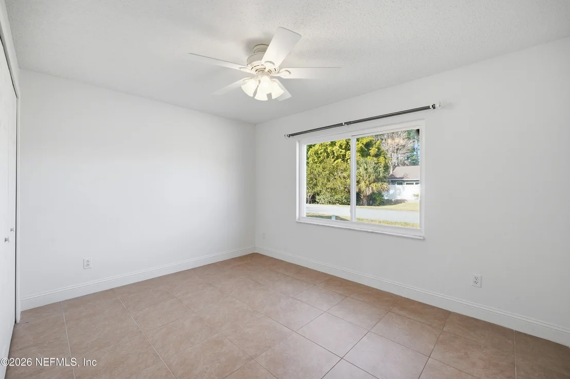 Photo of 305 ISLAND LANDING Drive