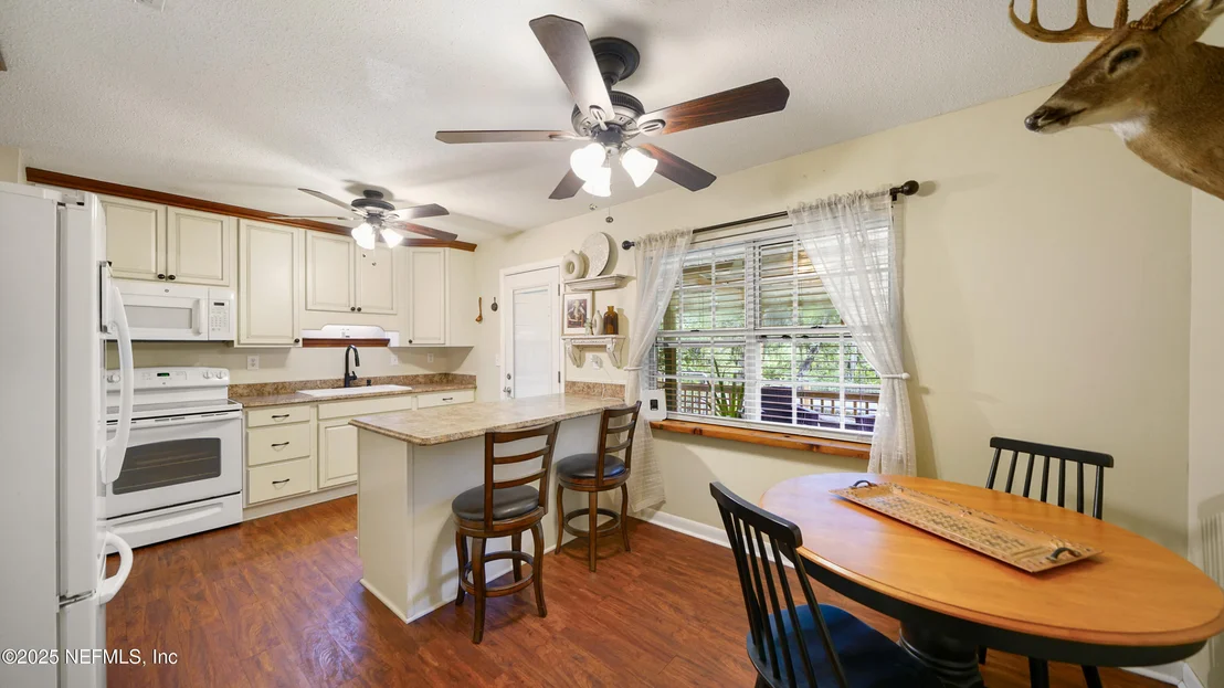 Photo of 112 RIVER RD Drive