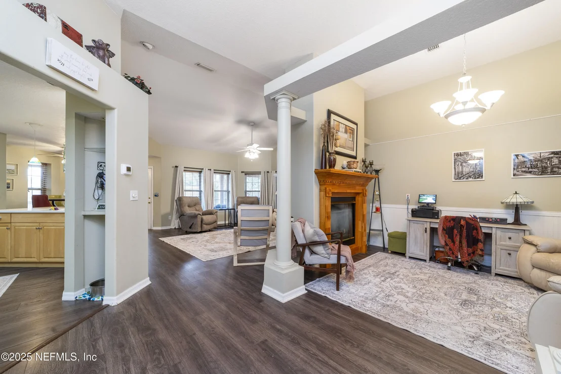Photo of 408 NINETEENTH Street
