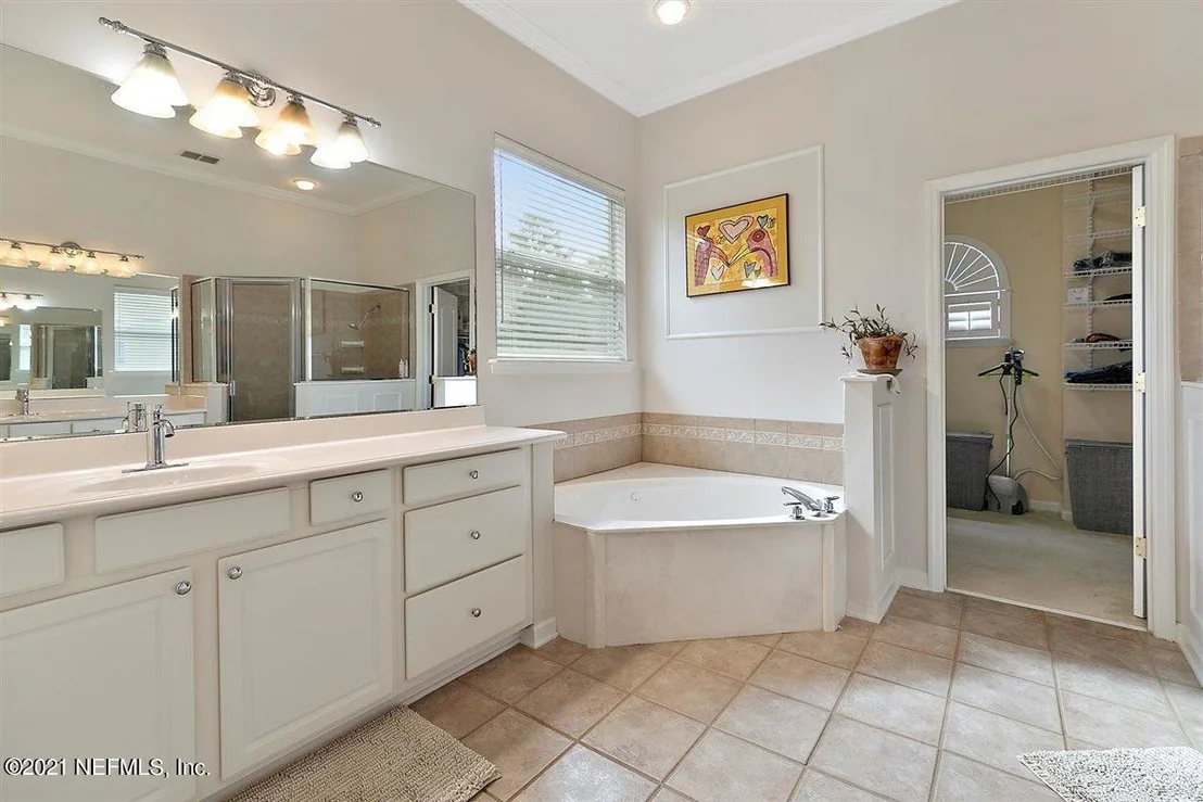 Photo of 1340 BARRINGTON Circle