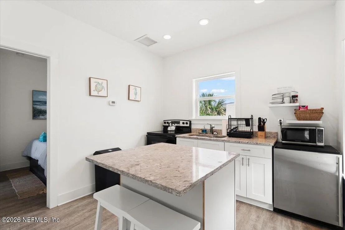 Photo of 211 TWENTY-FIRST Street