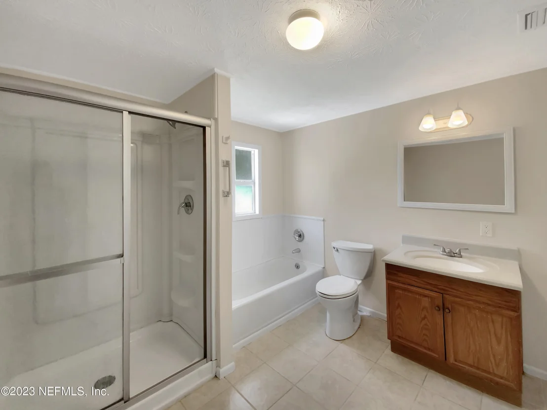 Photo of 413 SIGSBEE Road