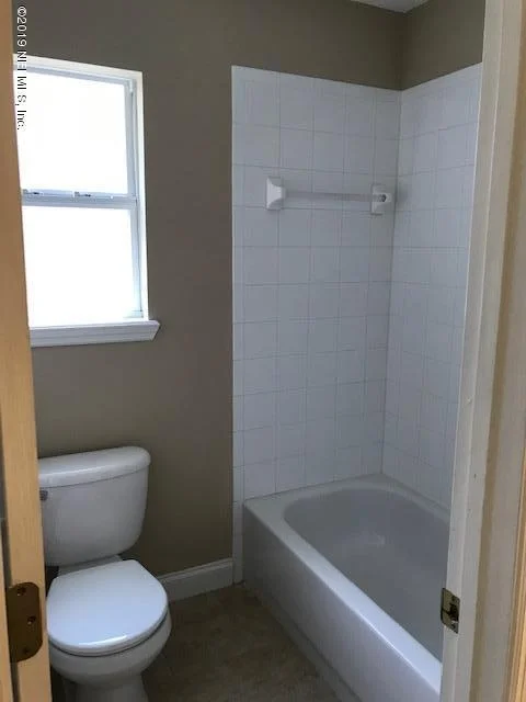 Photo of 689 MACKENZIE Circle