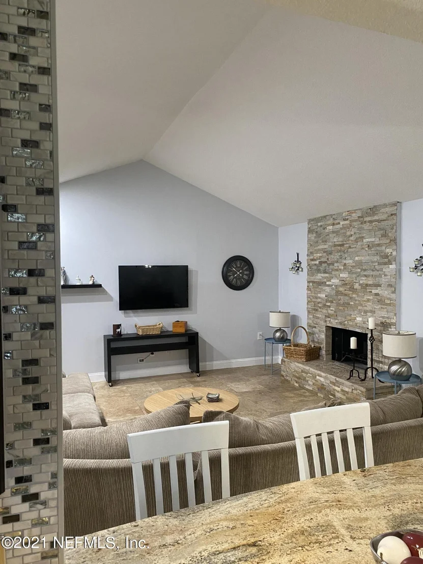 Photo of 205 BLAKELEY Court
