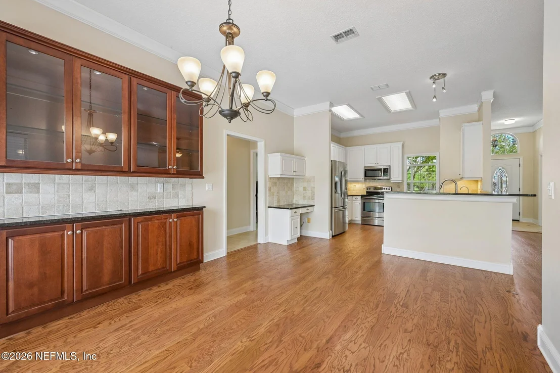 Photo of 1833 BLUEBONNET Way