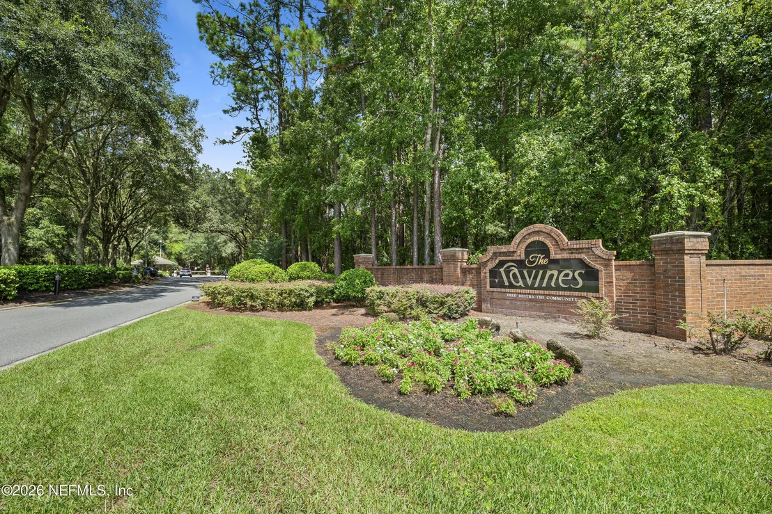 Photo of 4048 EDGELAND Trail