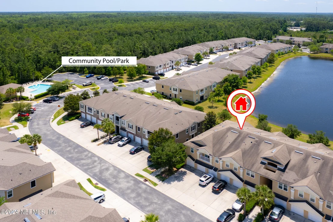 Photo of 922 GOLDEN LAKE Loop