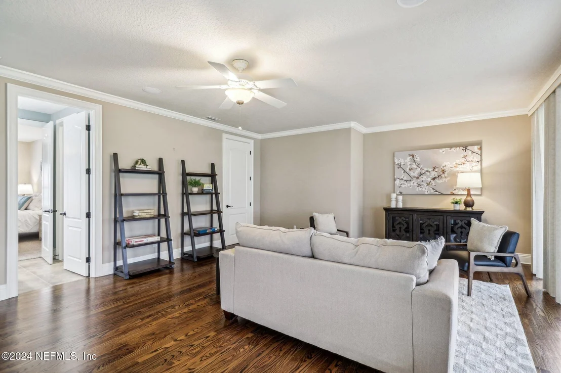 Photo of 1334 REDBOURNE Lane