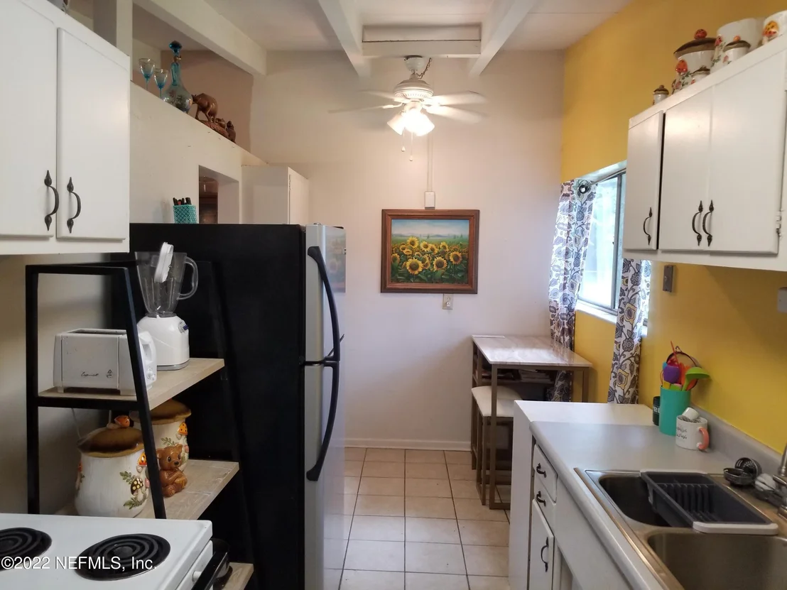Photo of 6212 N SPRINKLE Drive