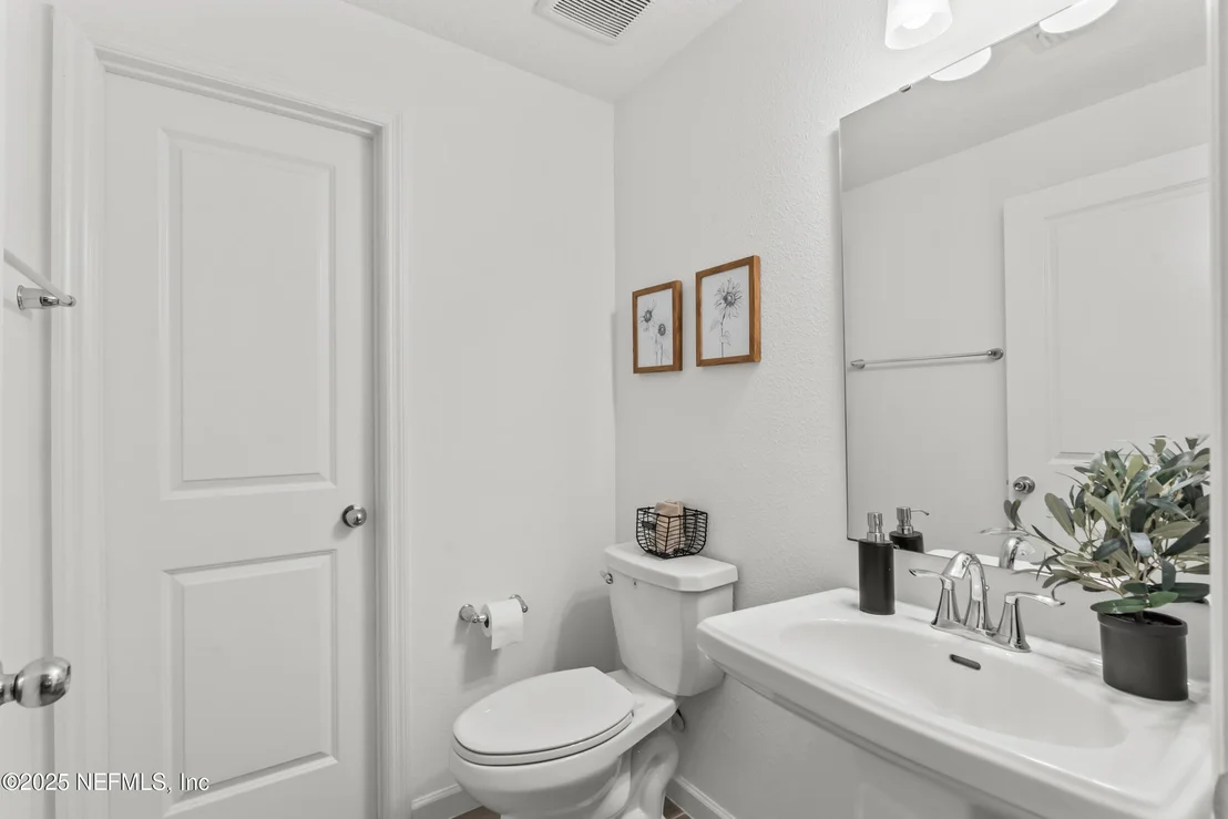 Photo of 9852 LOVAGE Lane