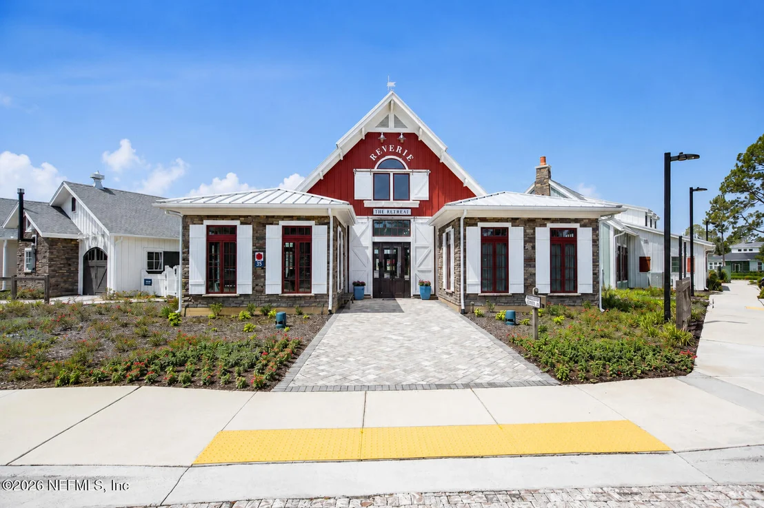 Photo of 216 AMBERWOOD Drive