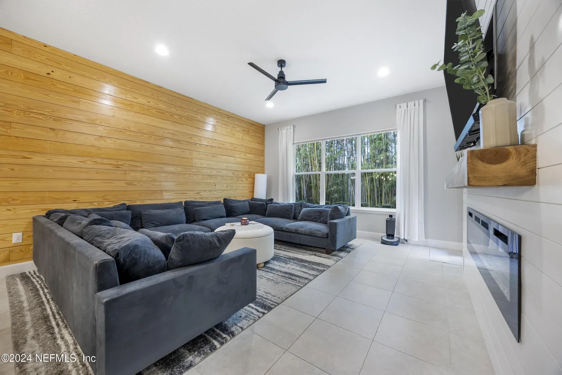 Photo of 8531 MABEL Drive