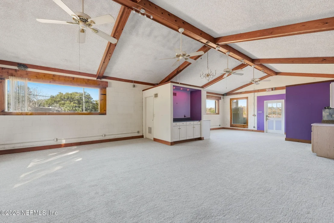 Photo of 1863 LIVE OAK Drive