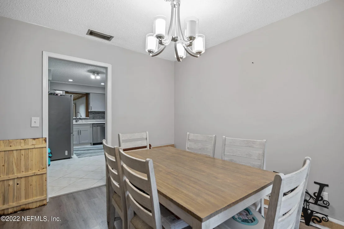 Photo of 4615 BLUFF Avenue