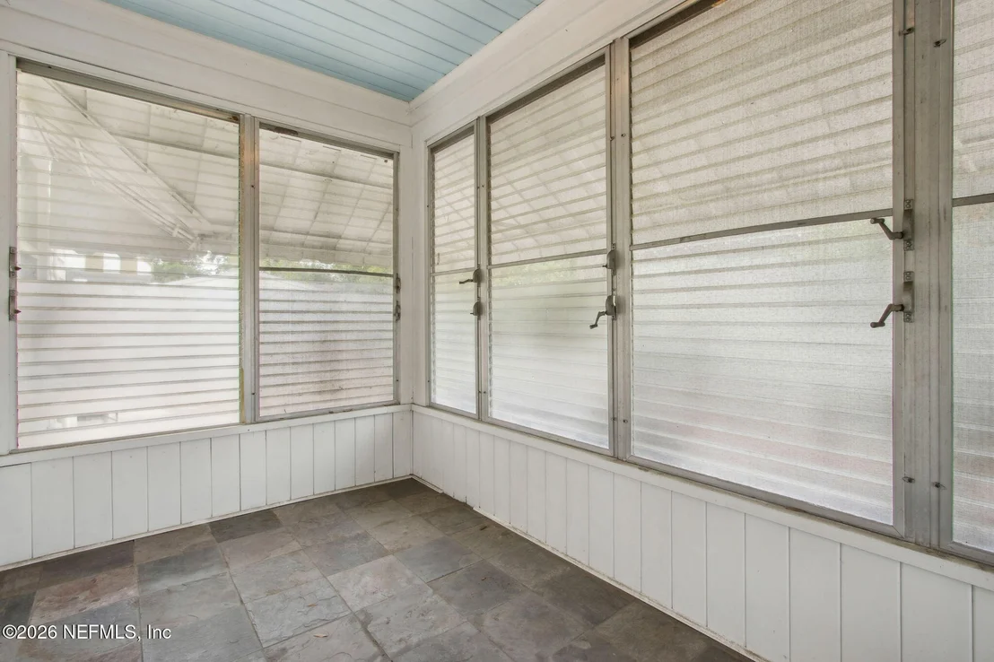 Photo of 4649 CAMBRIDGE Road
