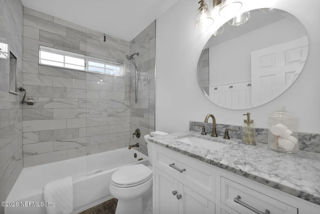 Photo of 2290 EAGLE HARBOR Parkway