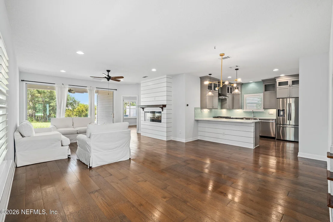 Photo of 27 SAINT BARTS Avenue