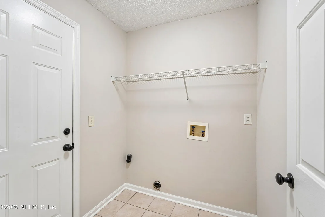 Photo of 1496 WINSTON Lane