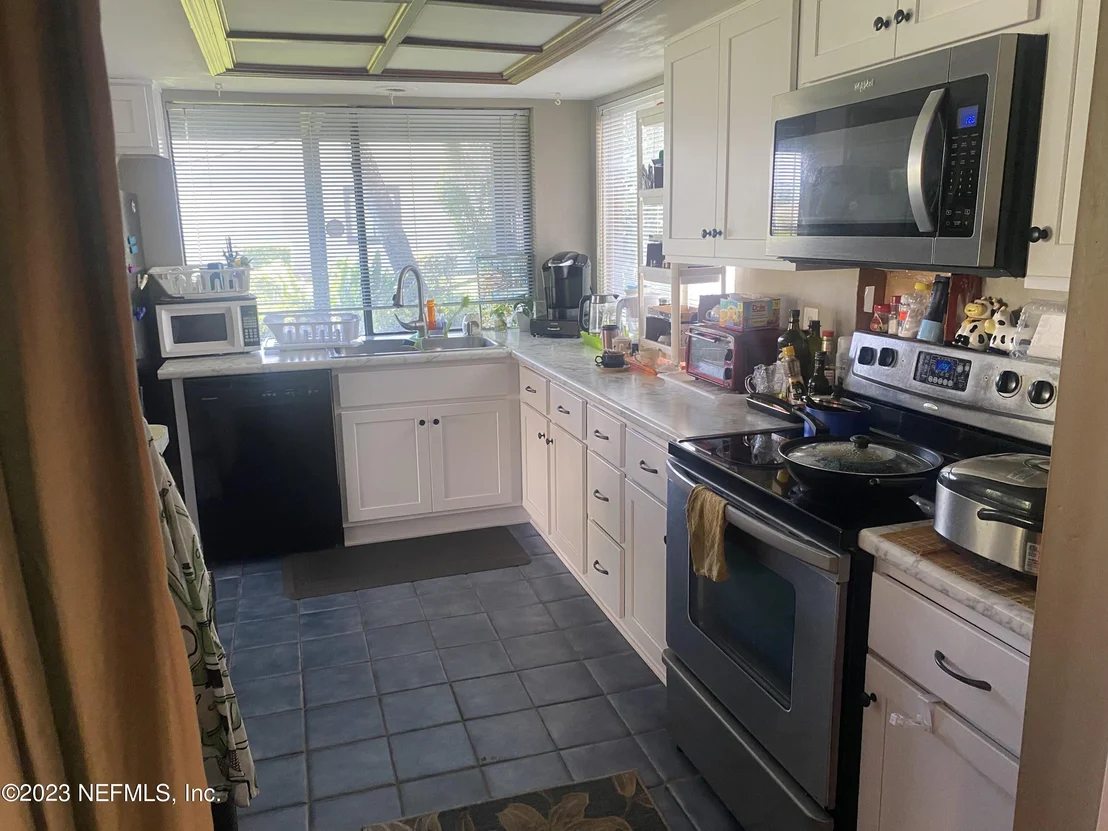 Photo of 7813 BAYMEADOWS Circle W