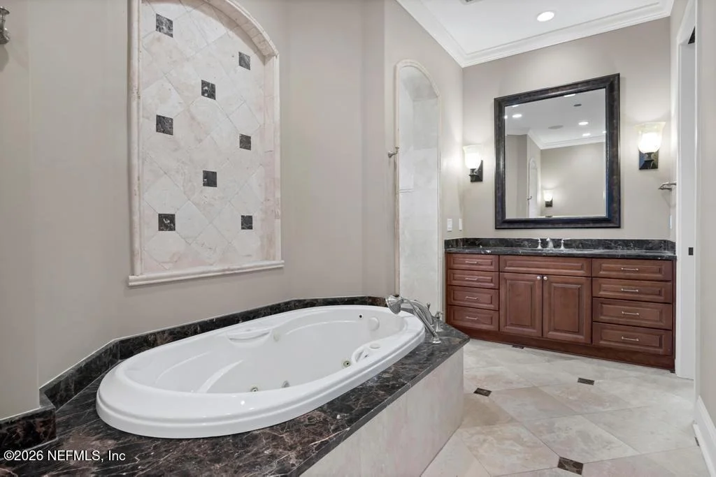 Photo of 164 N RIVER Drive