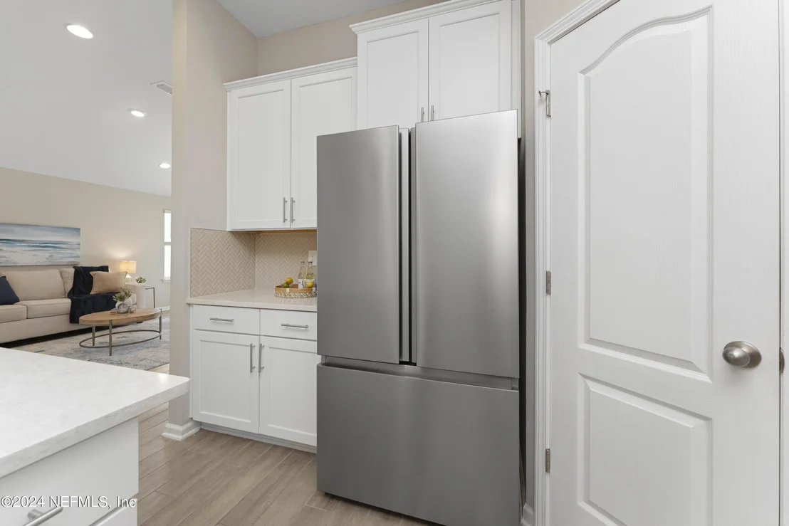 Photo of 65985 EDGEWATER Drive