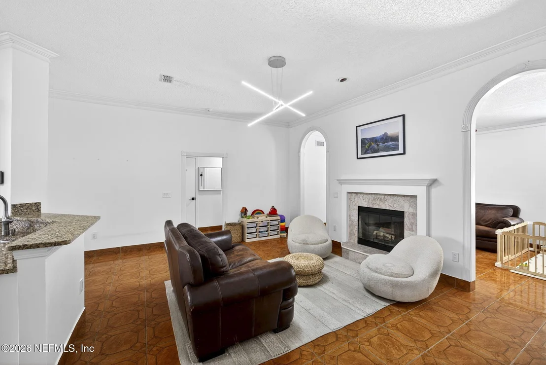 Photo of 9515 BROKEN OAK Boulevard