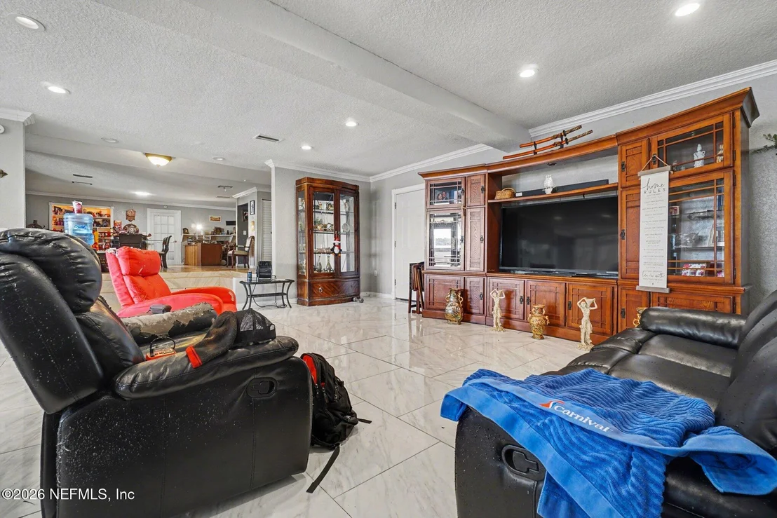 Photo of 6964 RAMOTH Drive