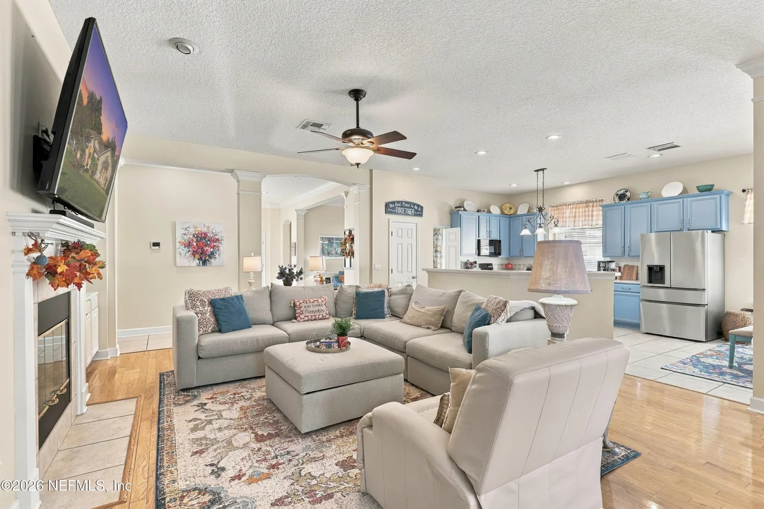 Photo of 424 HUCKLEBERRY Trail
