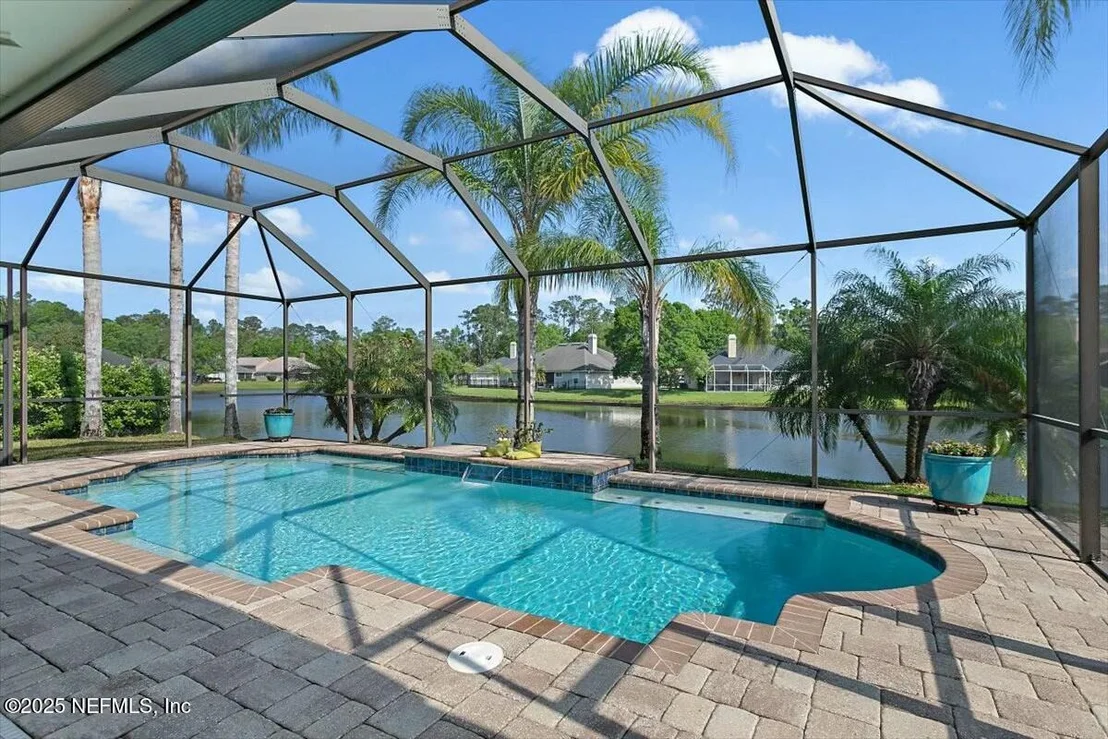 Photo of 1563 LAKE BEND Place
