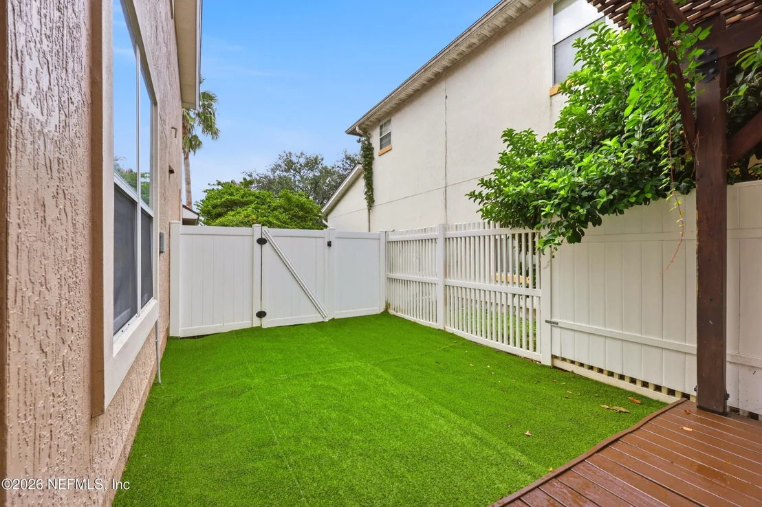 Photo of 10125 DELPOINT Lane
