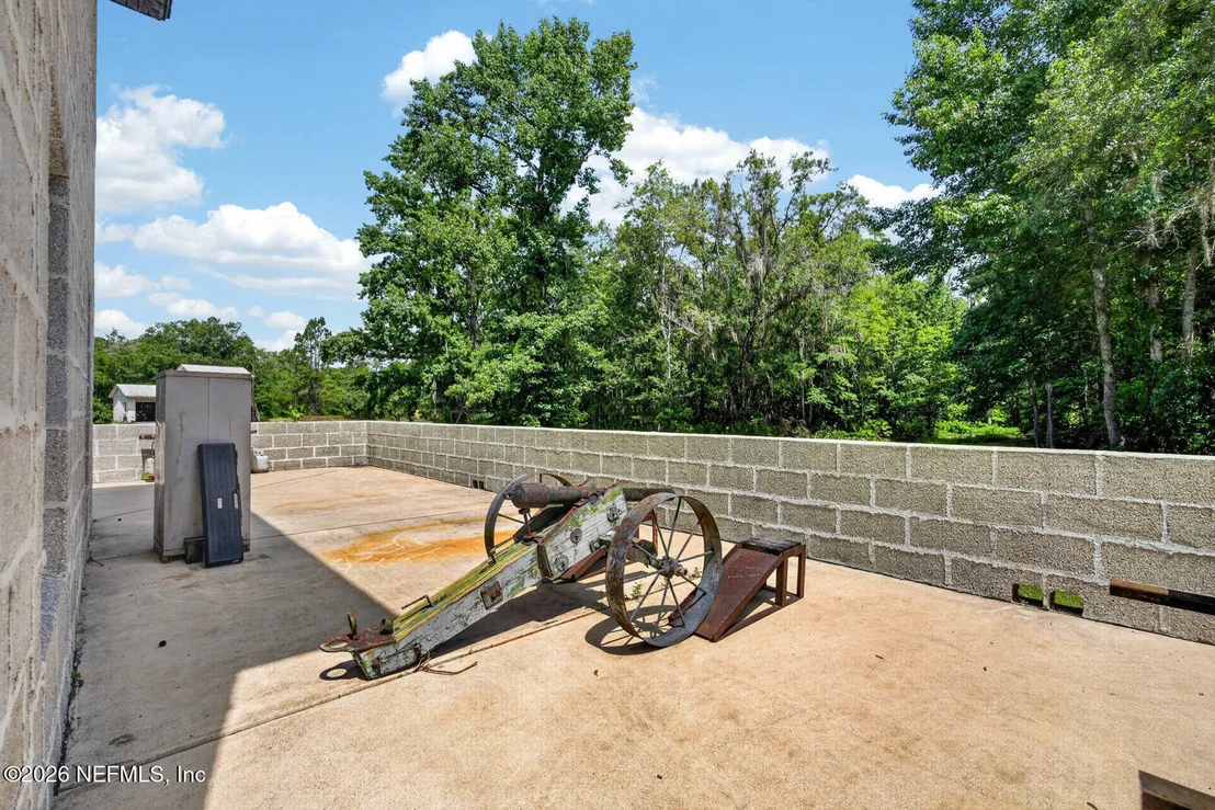 Photo of 7370 WOODWARD Road