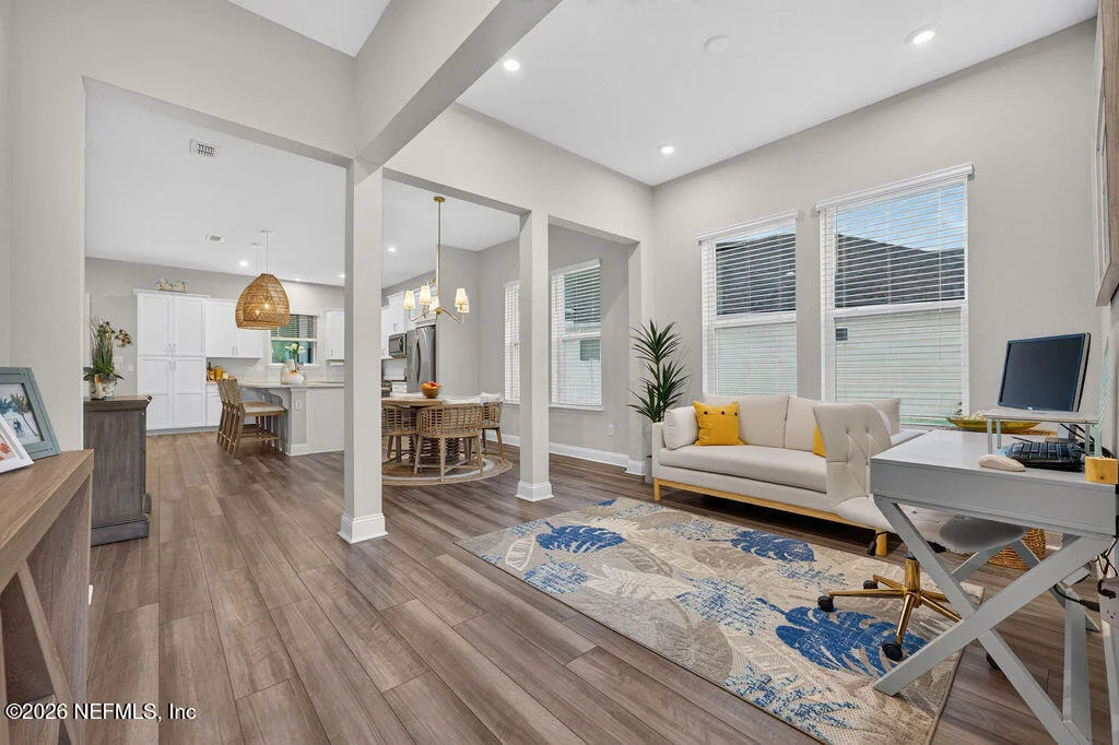 Photo of 160 SILKGRASS Place