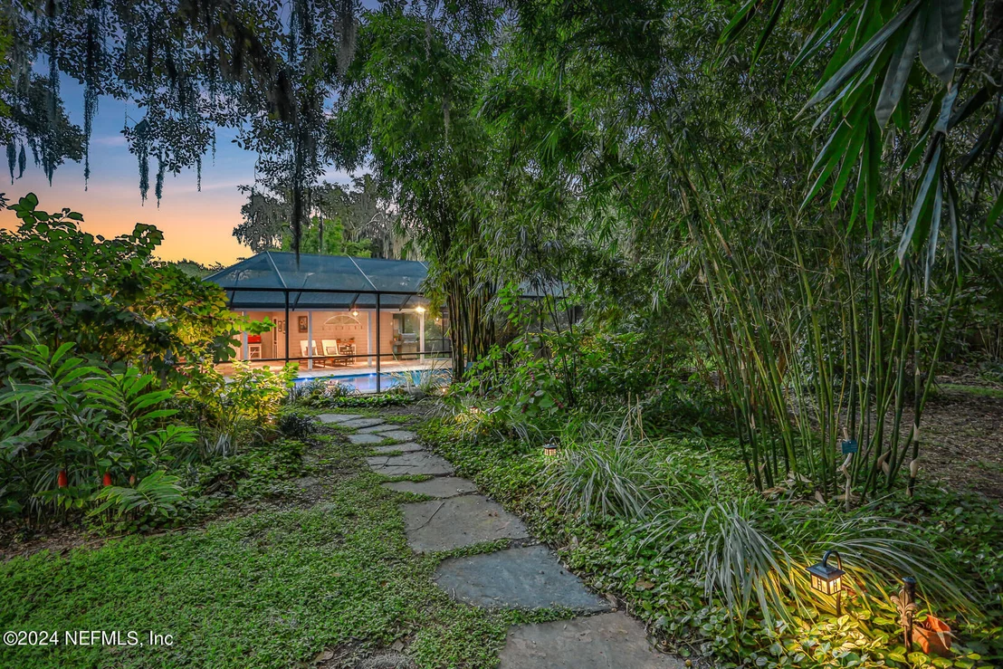 Photo of 6468 RIVER POINT Drive