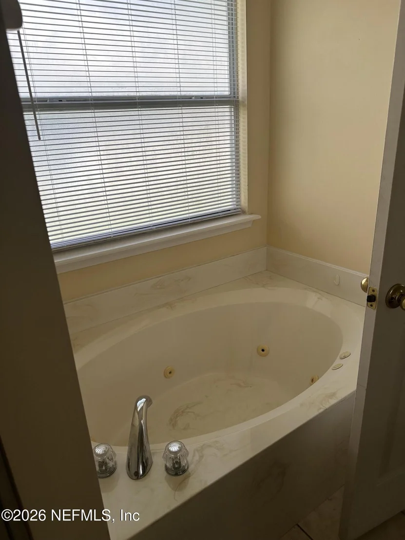 Photo of 1658 NORTHGLEN Circle