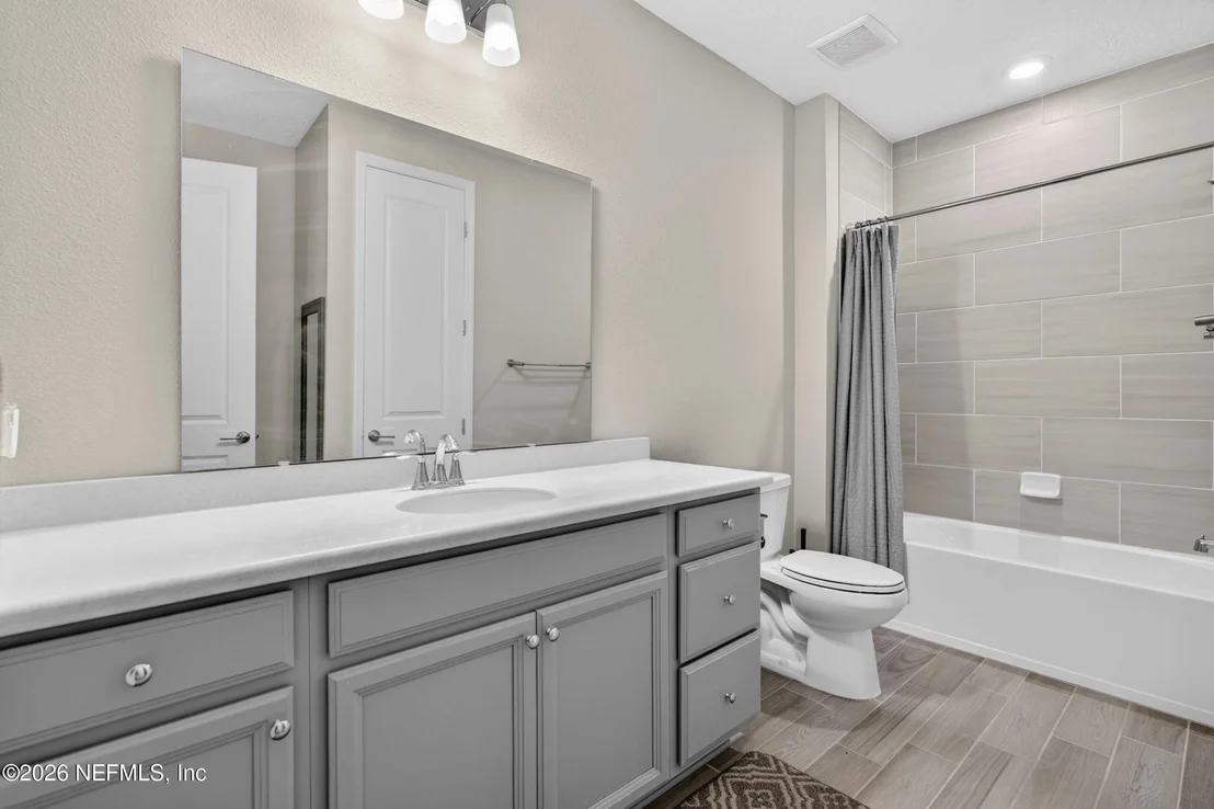 Photo of 253 RIDGEWIND Drive