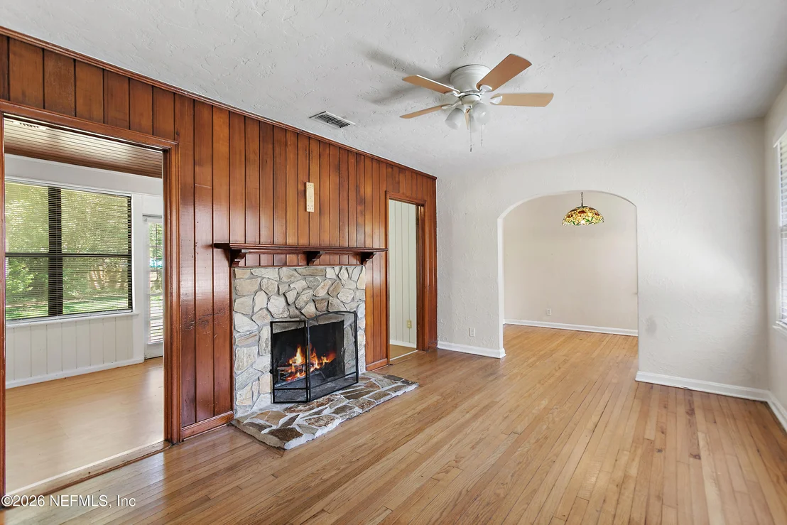 Photo of 1522 MURRAY Drive