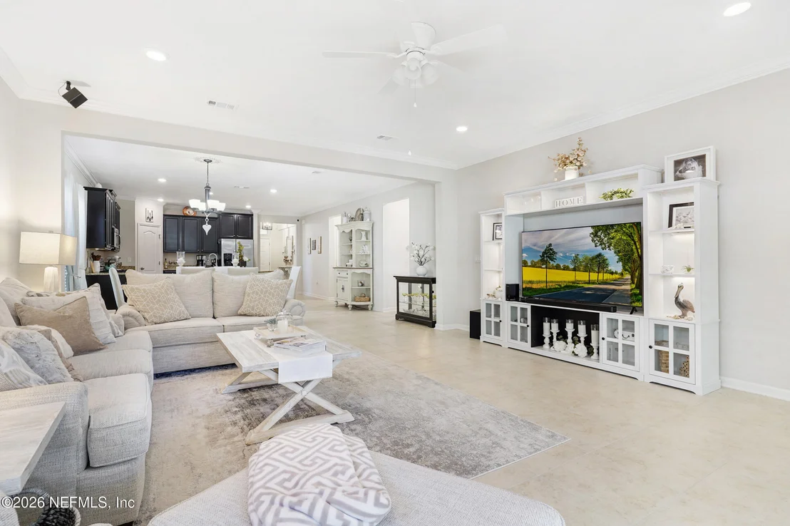 Photo of 45 OTERO Point