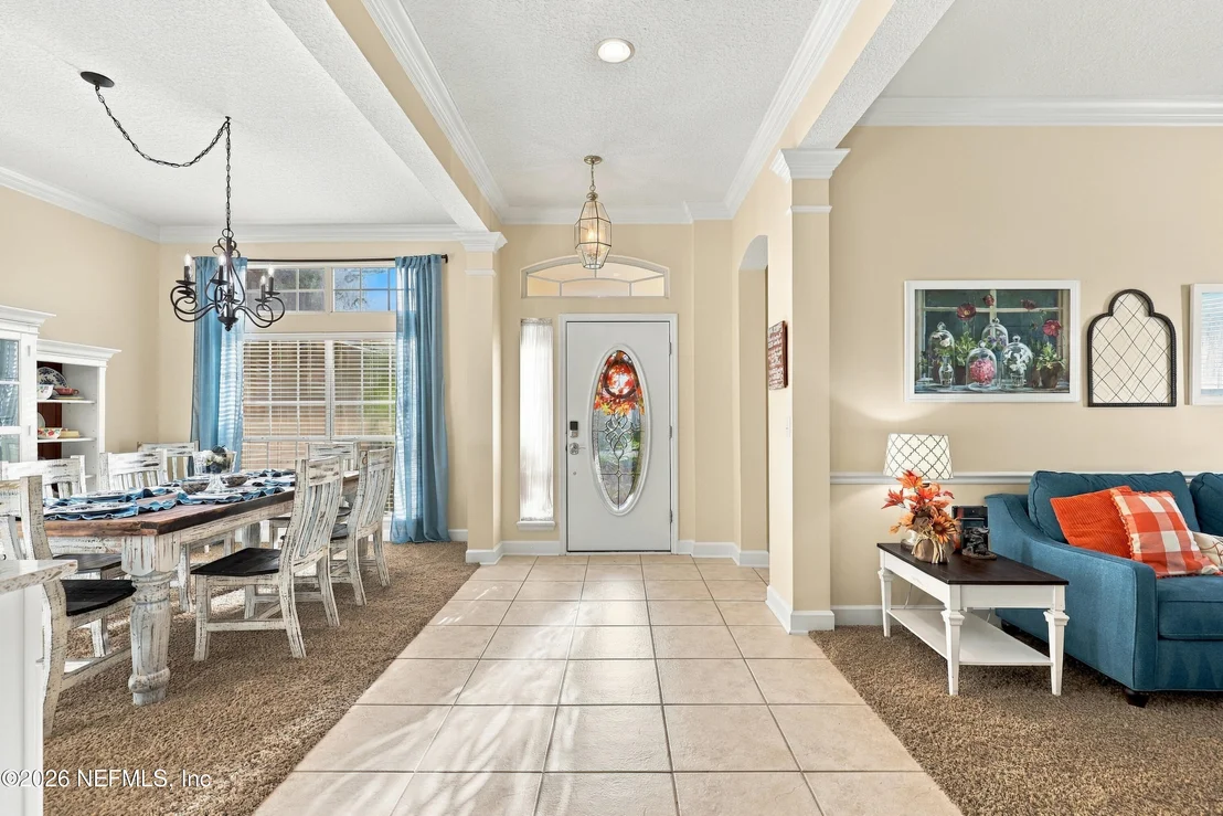 Photo of 424 HUCKLEBERRY Trail