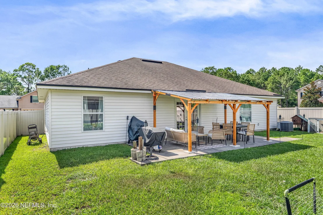 Photo of 9639 BEMBRIDGE MILL Drive