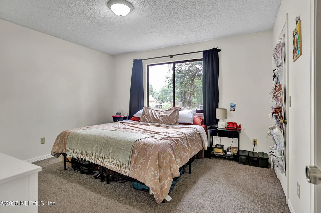 Photo of 12977 BEAUBIEN Road