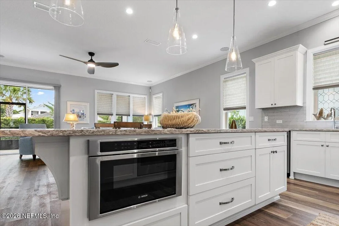 Photo of 167 OCEANVIEW Drive