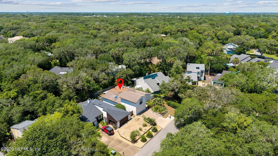 Photo of 330 GARDEN Lane