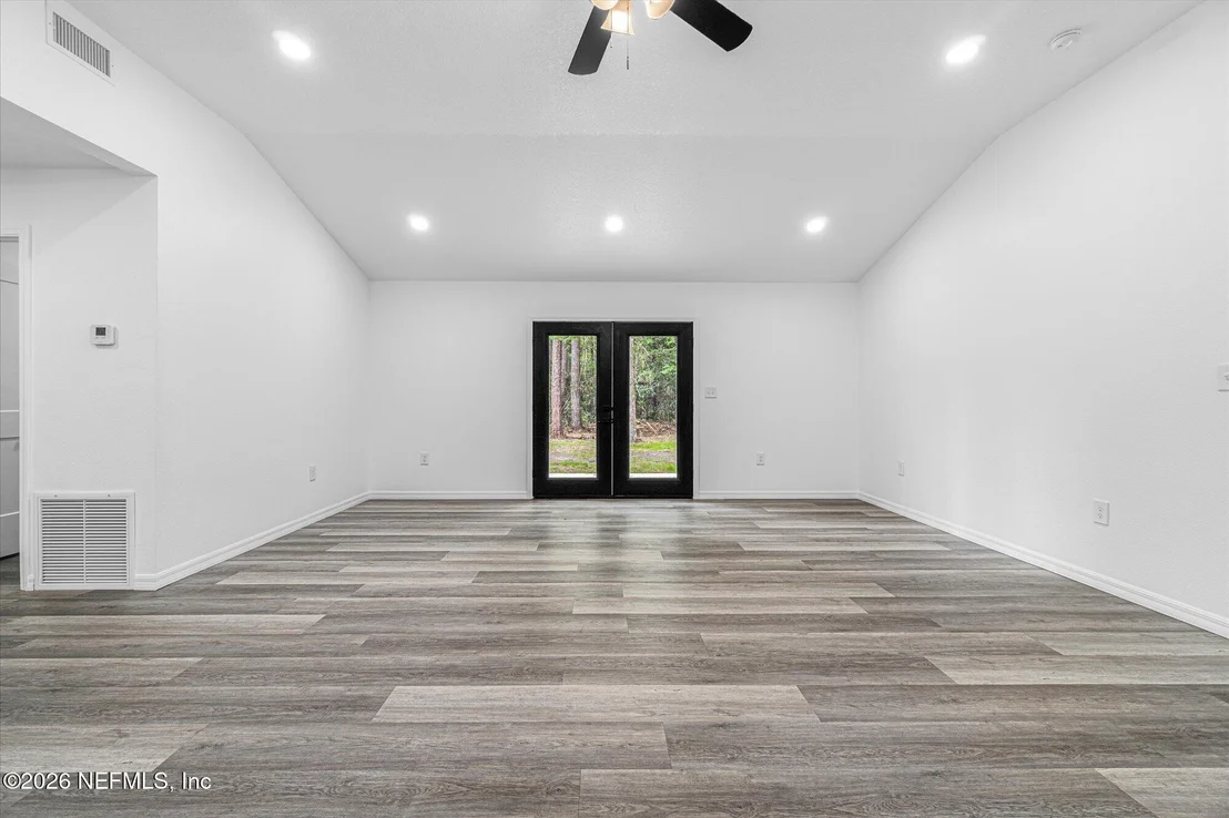 Photo of 124 PARK Drive