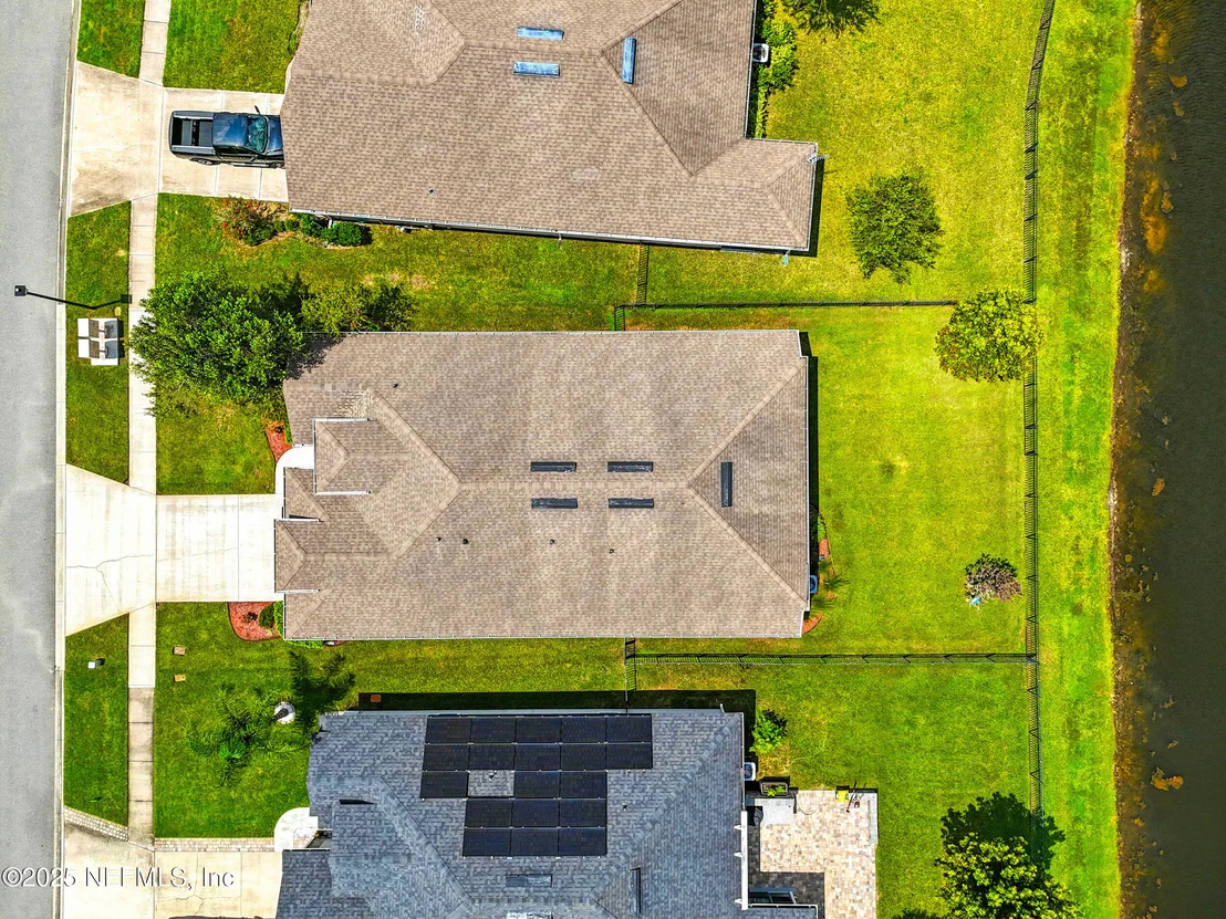 Photo of 329 SHETLAND Drive