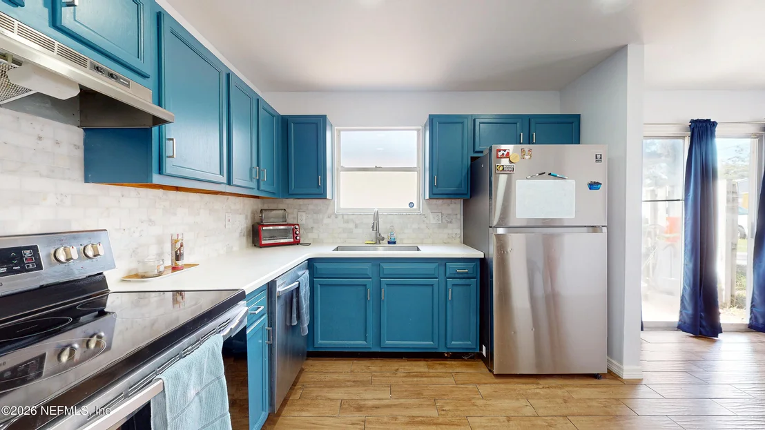 Photo of 877 JACKSON Road