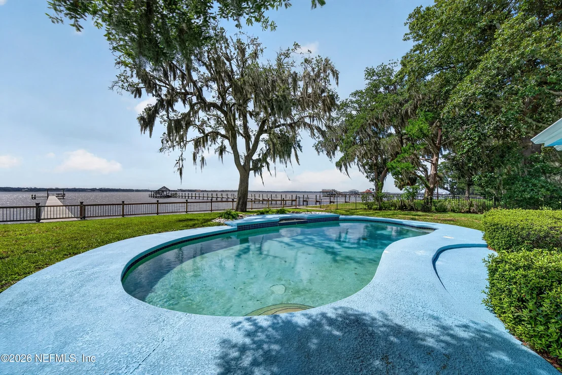 Photo of 13062 MANDARIN Road