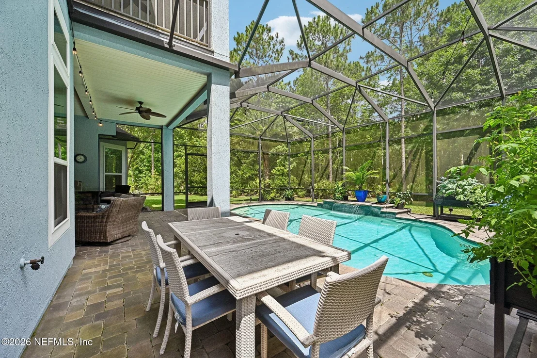 Photo of 136 DUNDEE Place