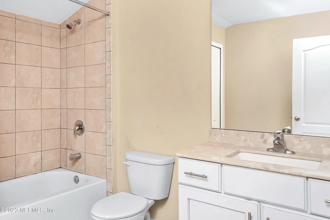 Photo of 140 CEDARSTONE Way